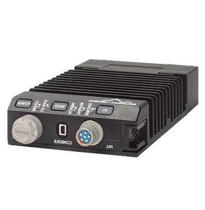 KG-250X具有状态灯的底部角度视图, 电源和复位按钮, 数据连接器和电池室
